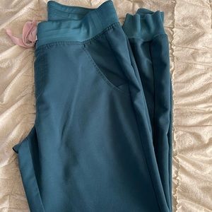 Figs womens S joggers Caribbean blue